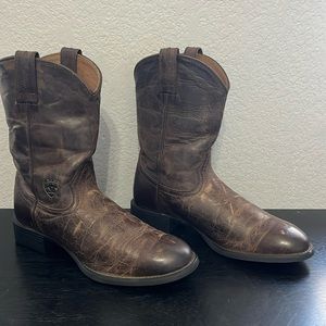 Mens Ariat brown boots  8 1/2 or 9 D